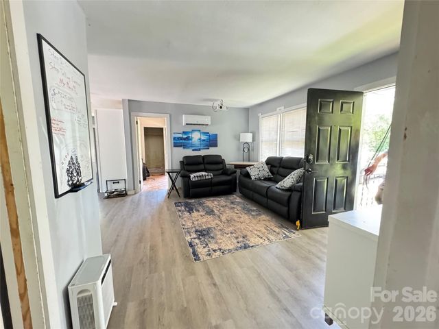 704 Morningside Drive, Mount Holly, NC 28120