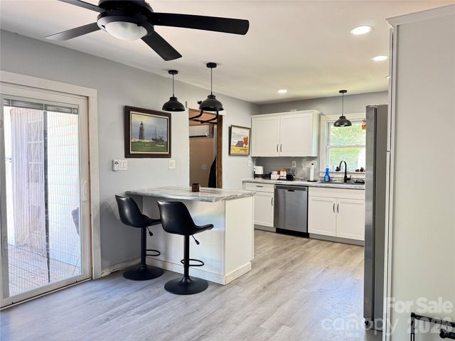 704 Morningside Drive, Mount Holly, NC 28120