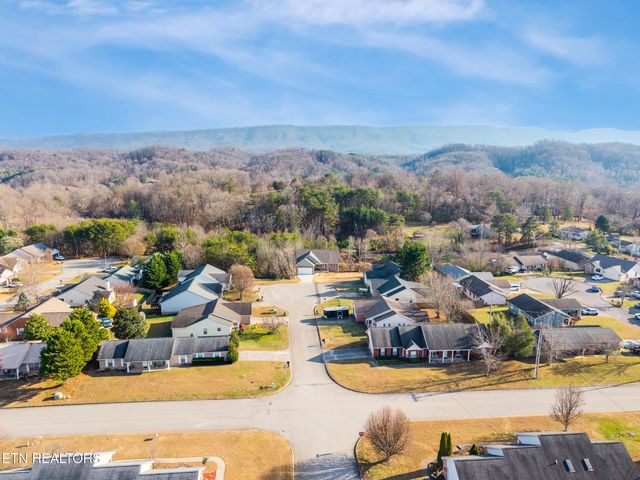 3215 Harrington Court, Maryville, TN 37803