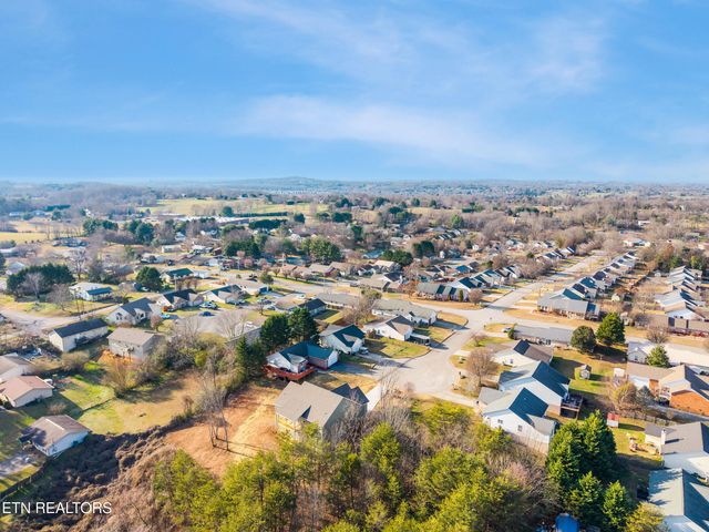 3215 Harrington Court, Maryville, TN 37803