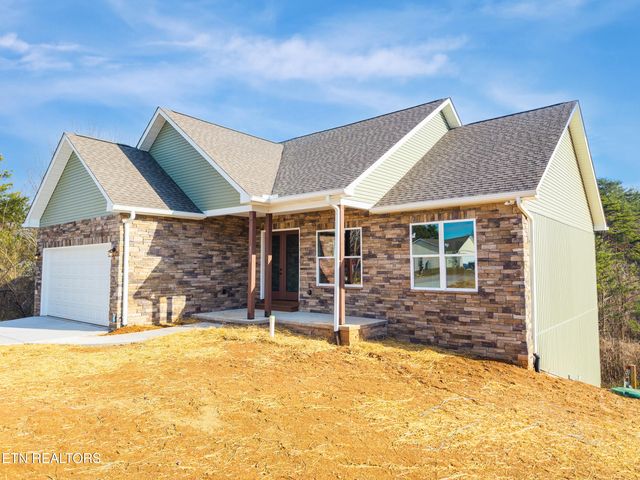 3215 Harrington Court, Maryville, TN 37803