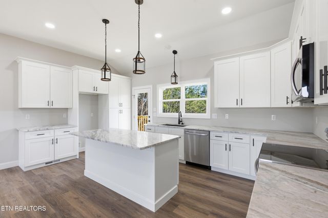 3215 Harrington Court, Maryville, TN 37803