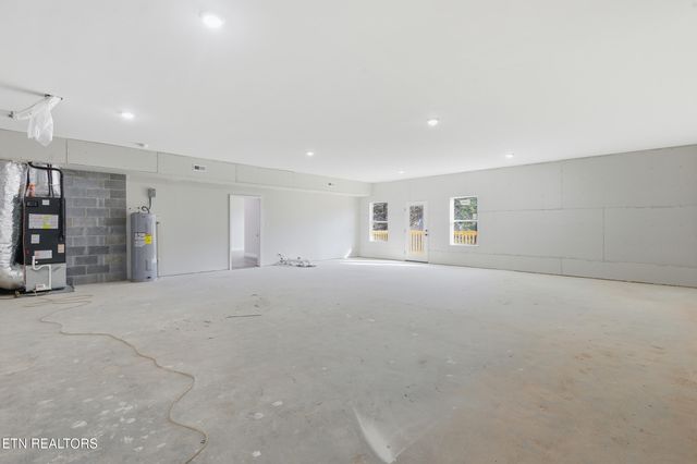 3215 Harrington Court, Maryville, TN 37803