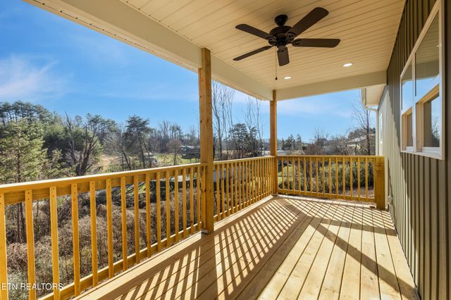 3215 Harrington Court, Maryville, TN 37803