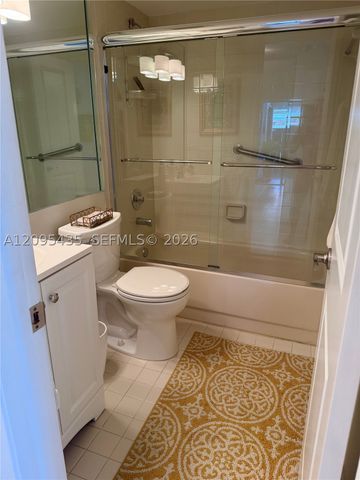 8827 SW 123rd Ct 103, Miami, FL 33186