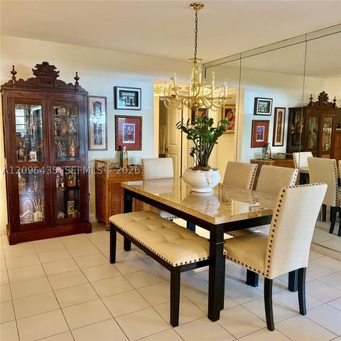 8827 SW 123rd Ct 103, Miami, FL 33186