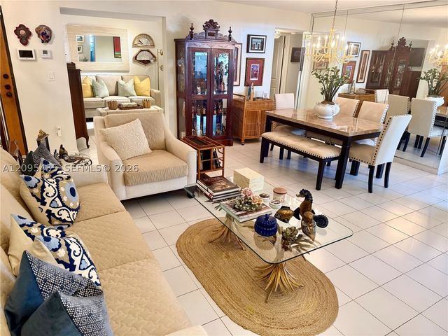 8827 SW 123rd Ct 103, Miami, FL 33186