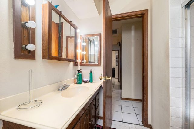 10719 Carvel Lane, Houston, TX 77072