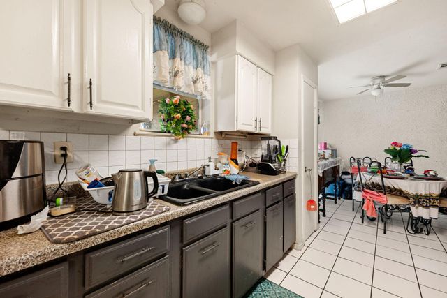 10719 Carvel Lane, Houston, TX 77072