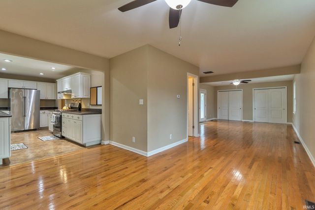 509 E Jefferson Avenue, Chandler, IN 47610