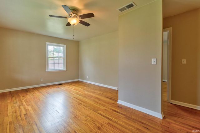 509 E Jefferson Avenue, Chandler, IN 47610