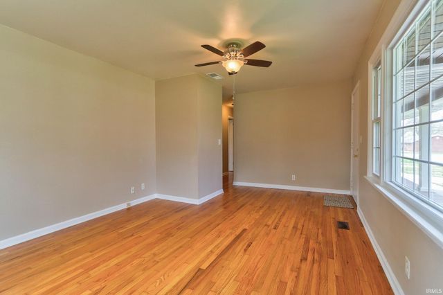 509 E Jefferson Avenue, Chandler, IN 47610