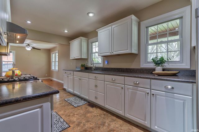 509 E Jefferson Avenue, Chandler, IN 47610