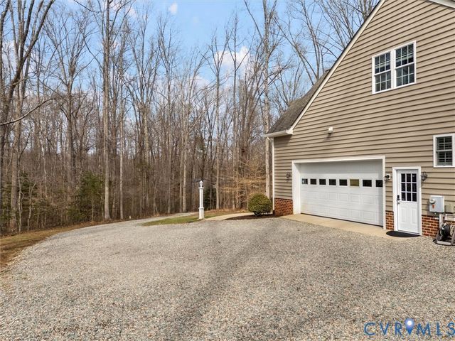 1555 Rocky Ford Rd, Powhatan, VA 23139