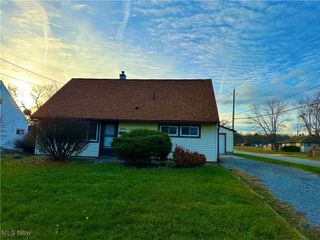 294 N Edgehill Avenue, Austintown, OH 44515