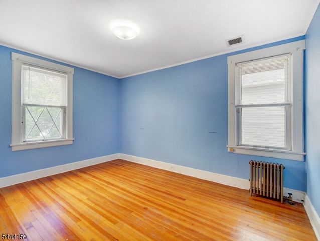 510 Jersey Ave, Elizabeth City, NJ 07202