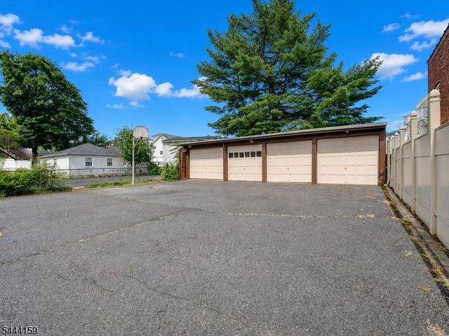 510 Jersey Ave, Elizabeth City, NJ 07202