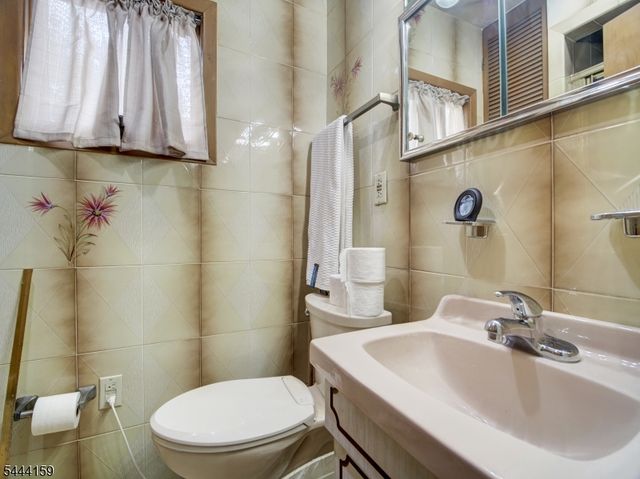 510 Jersey Ave, Elizabeth City, NJ 07202