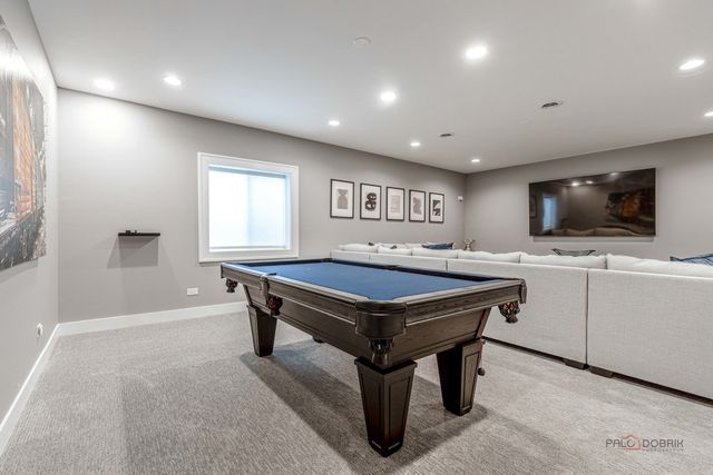 23264 N Pinehurst Drive, Kildeer, IL 60047