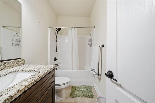 2827 Estella WAY, Chesapeake, VA 23325