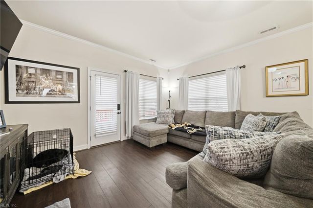 2827 Estella WAY, Chesapeake, VA 23325