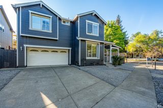 8843 Oakfield Ln, Windsor, CA 95492