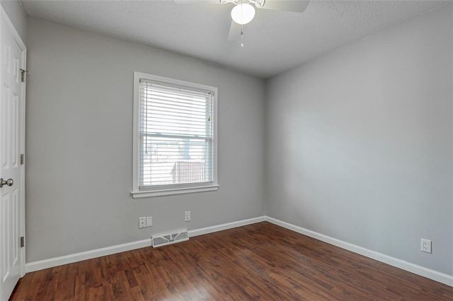 613 NE Corder Street, Lee's Summit, MO 64063