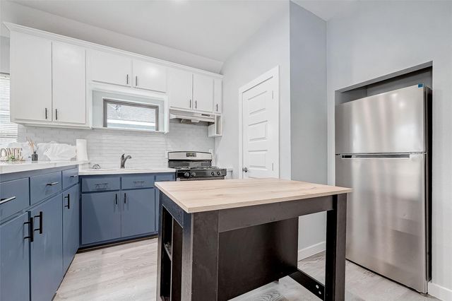 6725 Avenue K B, Houston, TX 77011