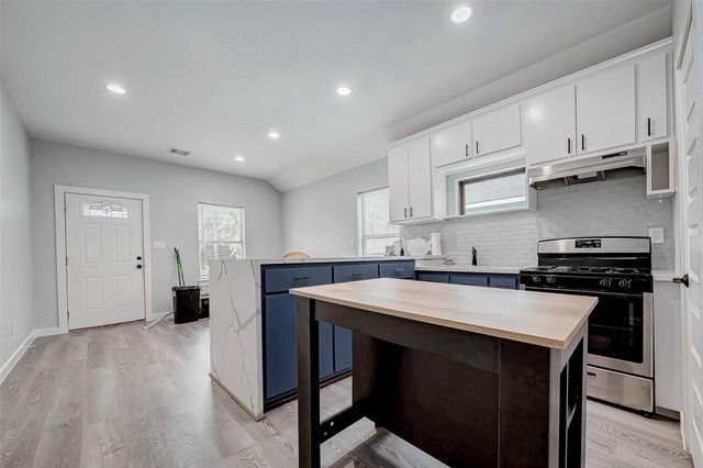 6725 Avenue K B, Houston, TX 77011