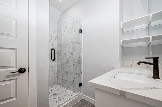 6725 Avenue K B, Houston, TX 77011