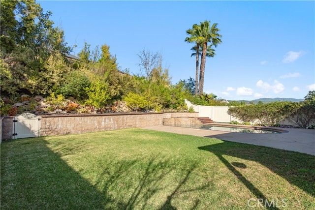 9 Swallows, Trabuco Canyon, CA 92679