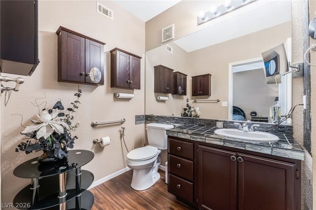 1830 North Buffalo Drive 2049, Las Vegas, NV 89128