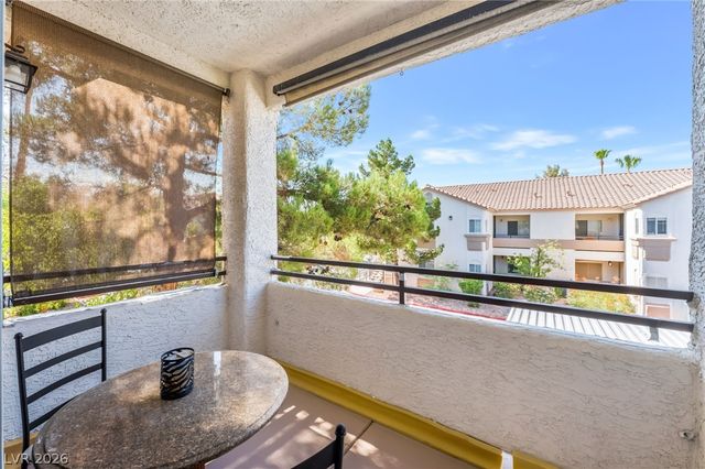 1830 North Buffalo Drive 2049, Las Vegas, NV 89128