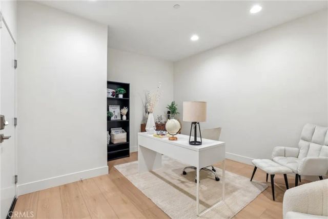 617 Rockefeller, Irvine, CA 92612