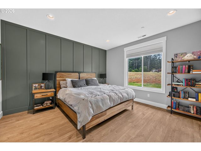 22404 S FOREST PARK Rd, Beavercreek, OR 97004