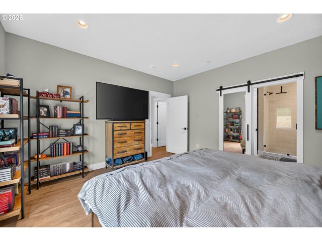 22404 S FOREST PARK Rd, Beavercreek, OR 97004