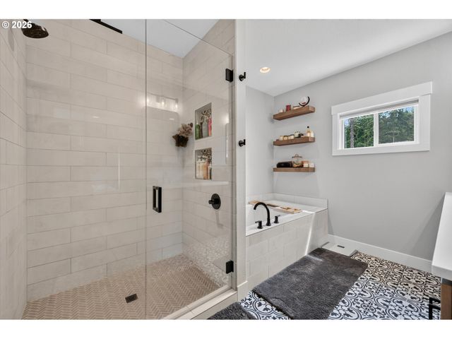 22404 S FOREST PARK Rd, Beavercreek, OR 97004