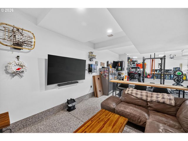 22404 S FOREST PARK Rd, Beavercreek, OR 97004