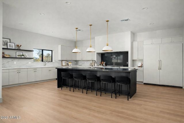 7121 E LARKSPUR Drive, Scottsdale, AZ 85254