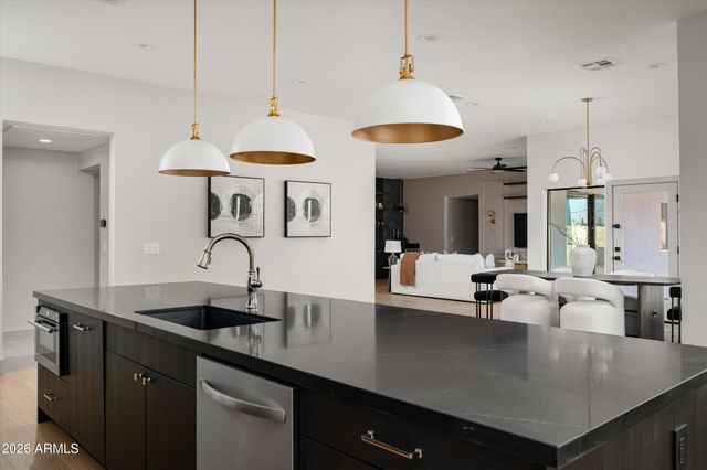 7121 E LARKSPUR Drive, Scottsdale, AZ 85254