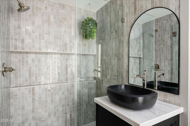 7121 E LARKSPUR Drive, Scottsdale, AZ 85254