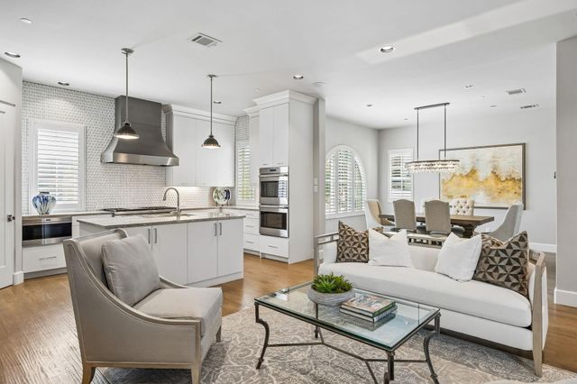 9 Catalonia Drive, Westlake, TX 76262