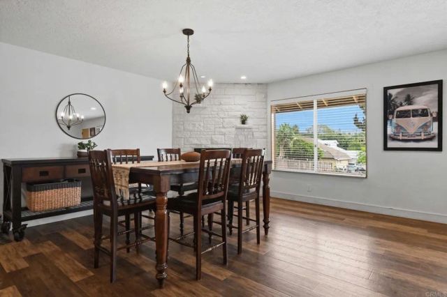 2265 Warmlands Avenue, Vista, CA 92084