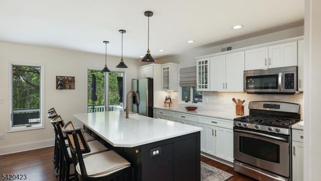 156 Mohawk Dr, Cranford Twp., NJ 07016