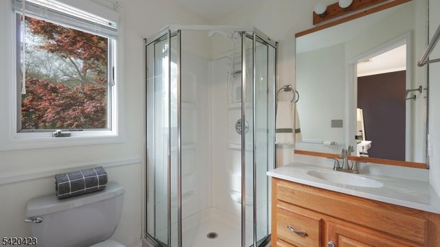 156 Mohawk Dr, Cranford Twp., NJ 07016