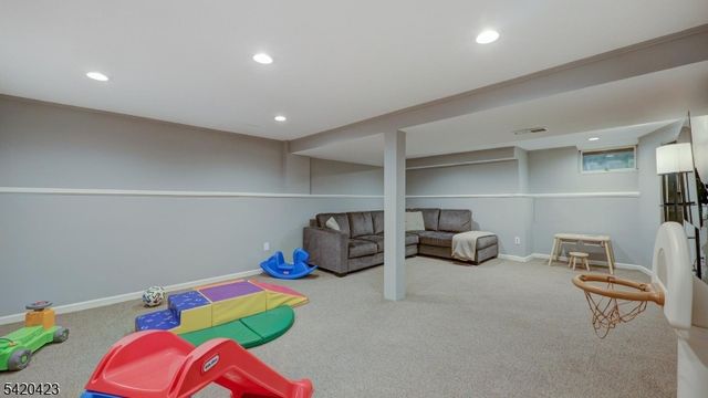 156 Mohawk Dr, Cranford Twp., NJ 07016