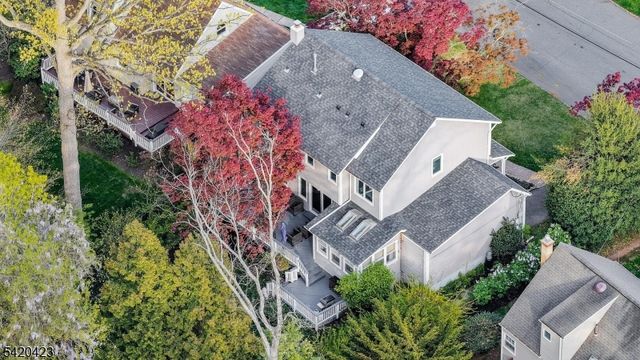 156 Mohawk Dr, Cranford Twp., NJ 07016