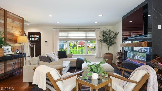 156 Mohawk Dr, Cranford Twp., NJ 07016