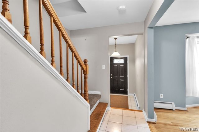 66 Pin Oak Drive, Amherst, NY 14221