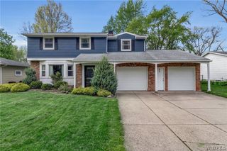 66 Pin Oak Drive, Amherst, NY 14221